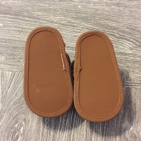 Like New Baby Fringe Sandals - Picture 3 of 3